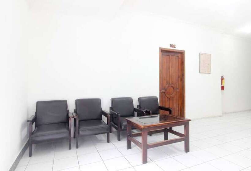 בית מלון כפרי Reddoorz Near Kranggan Tugu Jogja