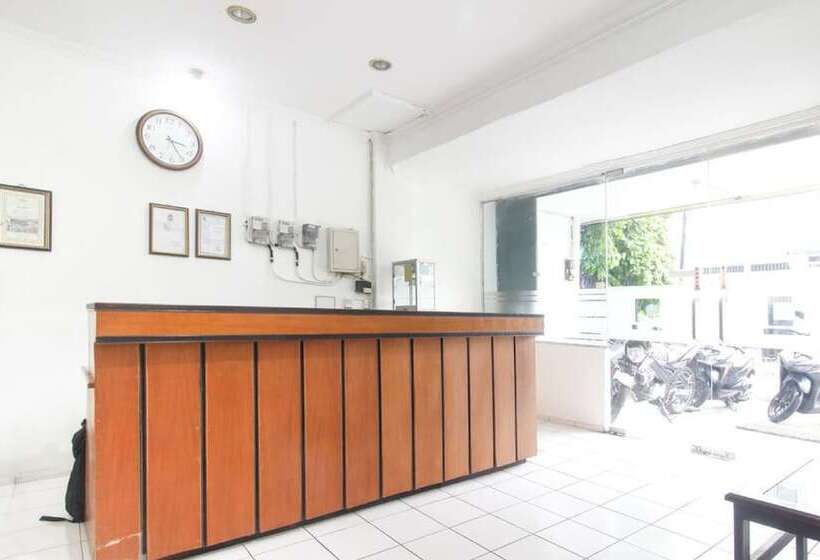 בית מלון כפרי Reddoorz Near Kranggan Tugu Jogja