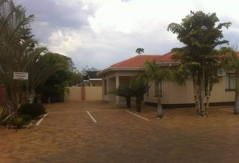 پانسیون Cycad Palm Guest House