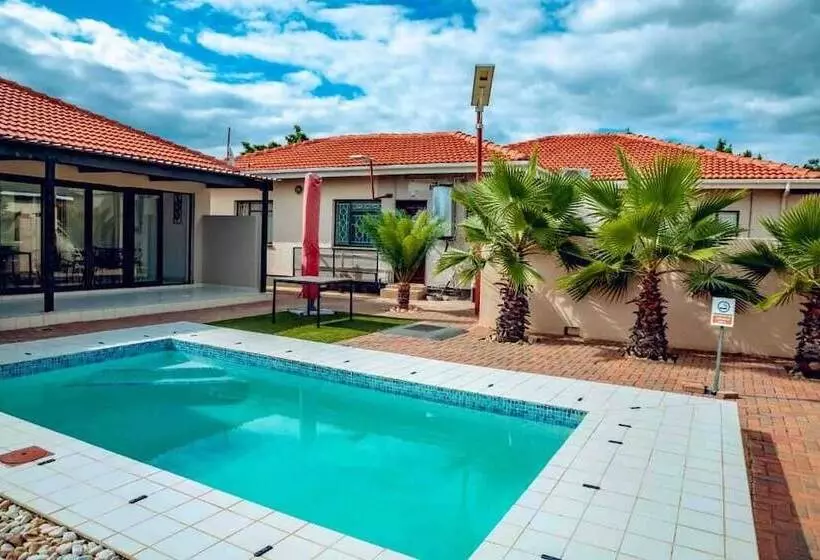 پانسیون Cycad Palm Guest House