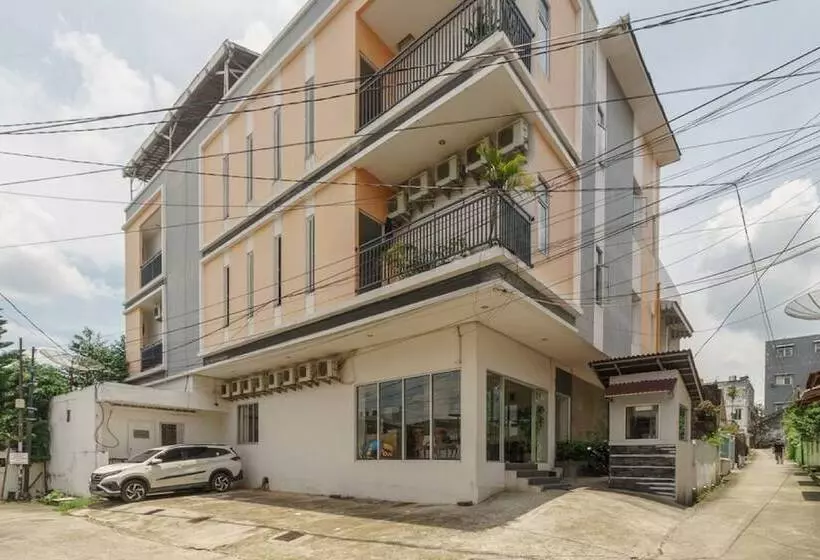 Majatalo Reddoorz @ Jalan Jenderal Sudirman Palembang 2