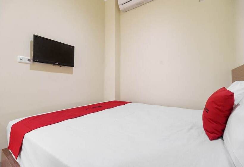 Pensjonat Reddoorz @ Jalan Jenderal Sudirman Palembang 2