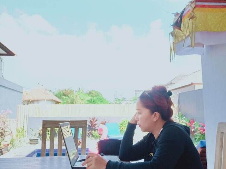 استراحتگاه The Lonceng Canggu