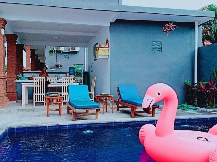 استراحتگاه The Lonceng Canggu