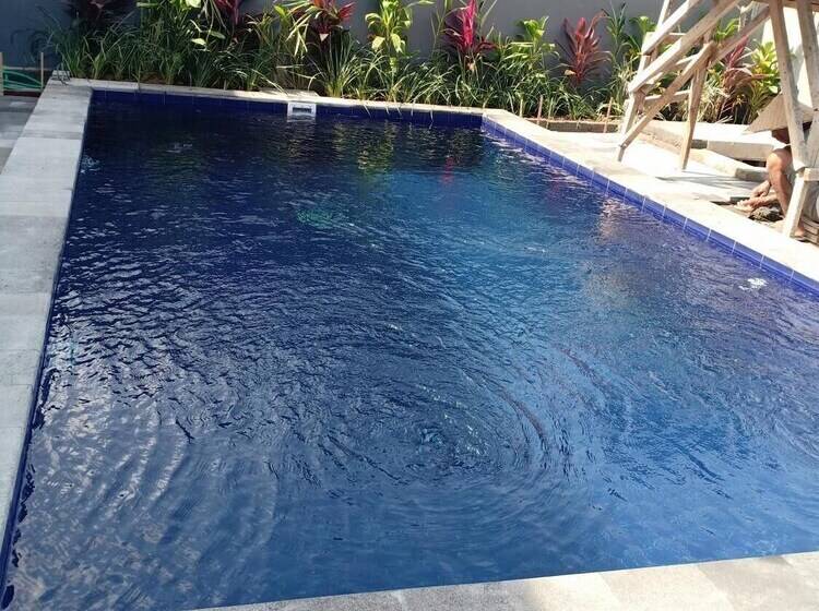 استراحتگاه The Lonceng Canggu