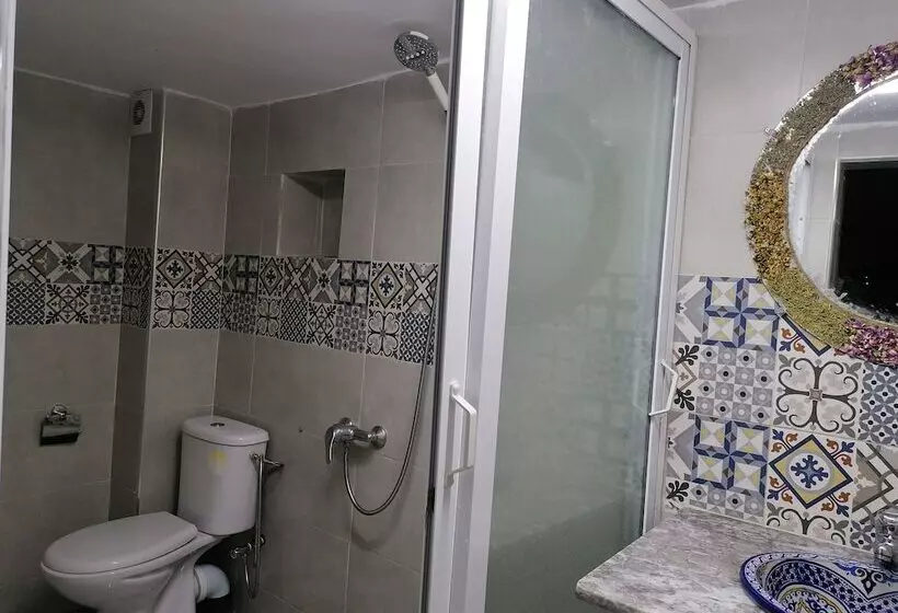 Sendis Hostel