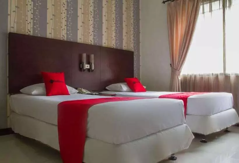 Hotelli Reddoorz @ Cikutra 3