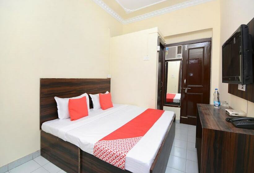 בית מלון כפרי Oyo 28179 Ambay Guest House