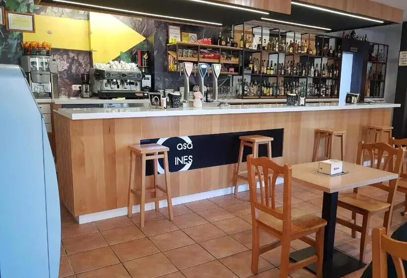 پانسیون Casa Cines