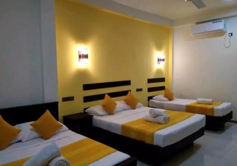 ベッドアンドブレックファースト Amron Resort Sigiriya