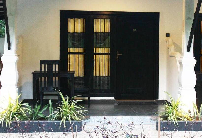 Bed and Breakfast Amron Resort Sigiriya