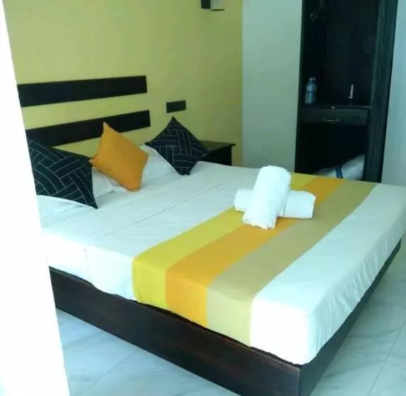 ベッドアンドブレックファースト Amron Resort Sigiriya