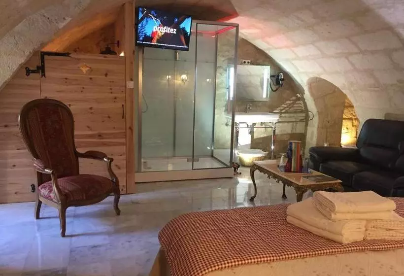 تختخواب و صبحانه La Cave Voutée Sauna & Hammam