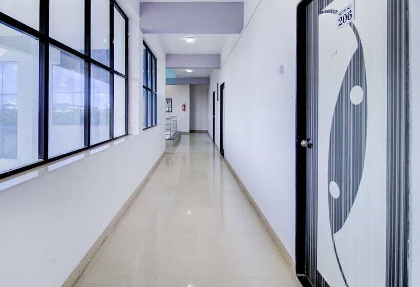 Oyo Flagship 29595 Hotel Samrat