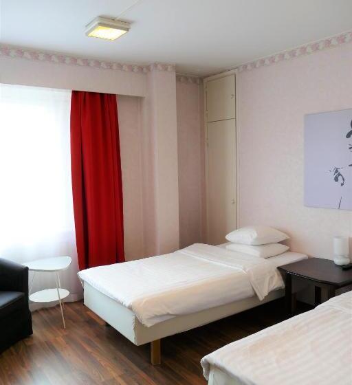 旅馆 Linnanpiha Bed & Breakfast