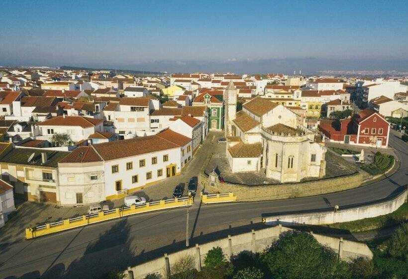 مبيت وإفطار Yey Atouguia Da Baleia