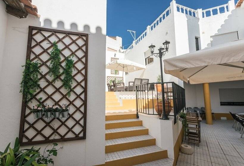 مبيت وإفطار Yey Atouguia Da Baleia