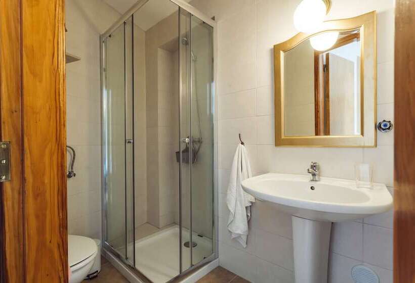 مبيت وإفطار Yey Atouguia Da Baleia