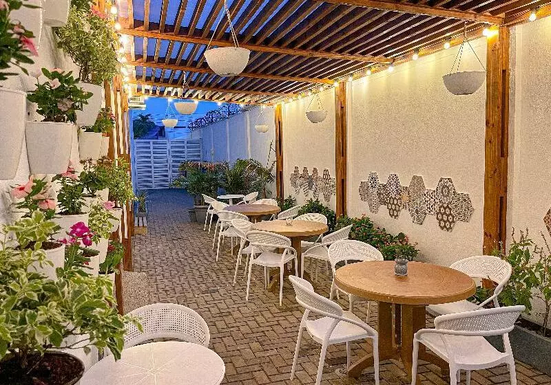 ホテル Azure Lofts & Pool