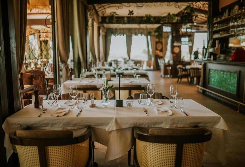 تختخواب و صبحانه Vinska Kuca Kovacevic