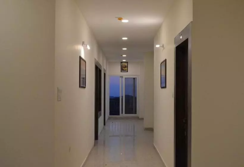 هتل Himalaya Inn
