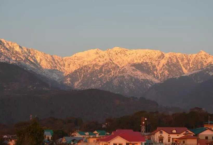 هتل Himalaya Inn