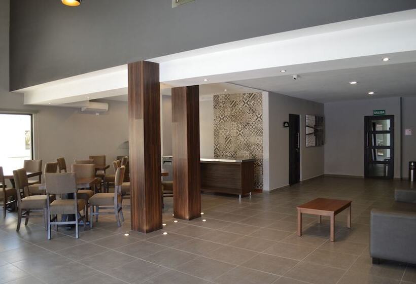 فندق Plaza Catedral