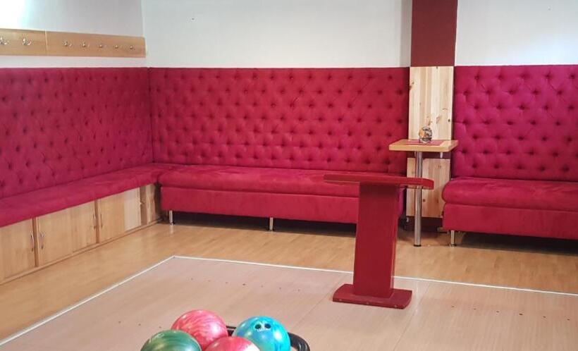 بنسيون Davi Penzion & Bowling