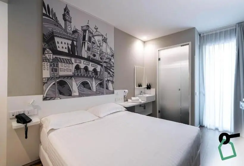 هتل Hotiday Firenze Peretola