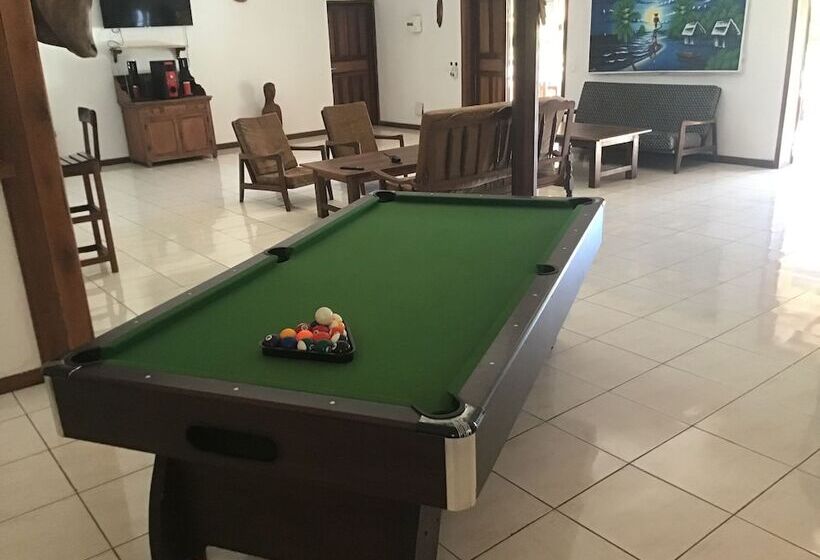 هاستل Cocotier Lodge