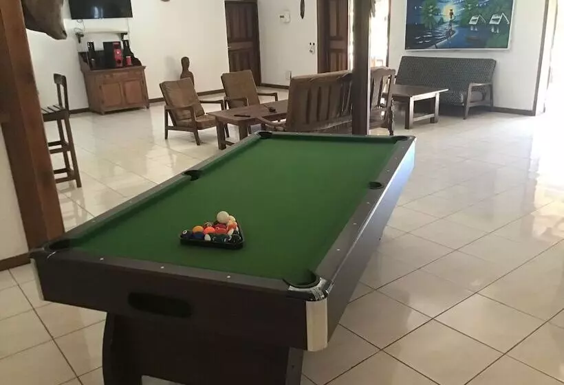هاستل Cocotier Lodge