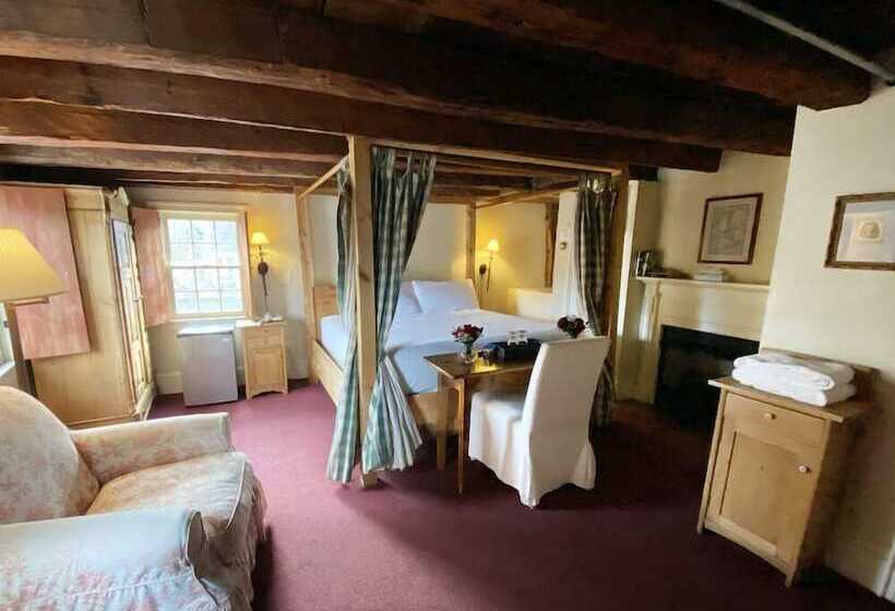 فندق صغير The Red Lion Inn