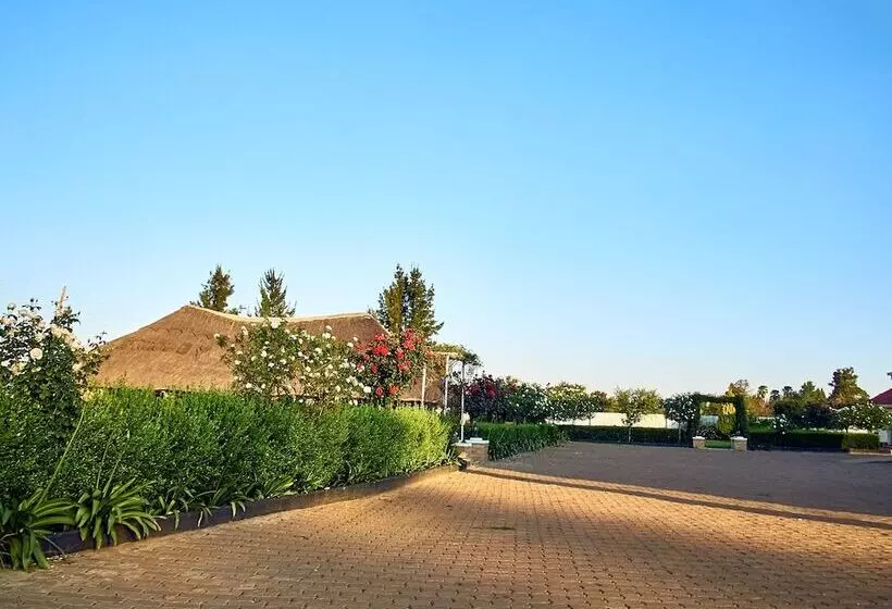 تختخواب و صبحانه Bradley Gardens Lodge