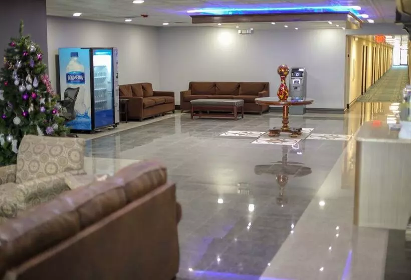 ホテル American Inn And Suites Ferndale