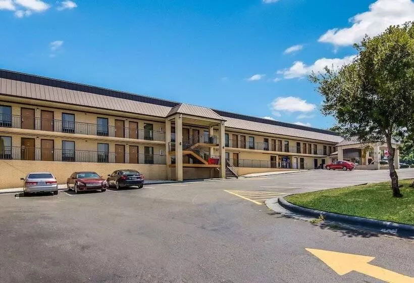 ホテル Americas Best Value Inn Wadesboro