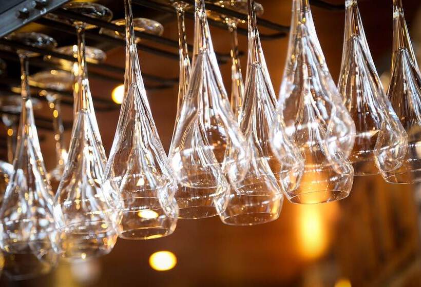 Отель The Commissioners Quay Inn The Inn Collection Group