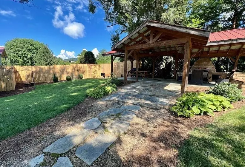 Motelli Carolina Country Inn