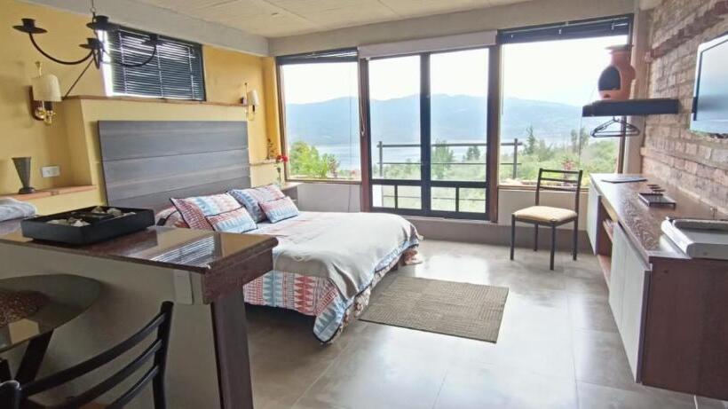 Pension Abadia De Tomine