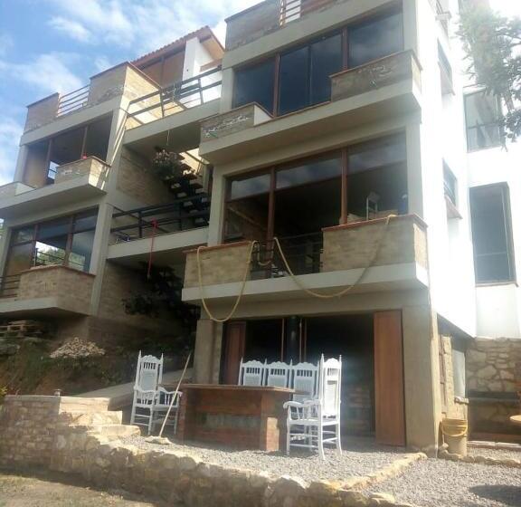 Pension Abadia De Tomine