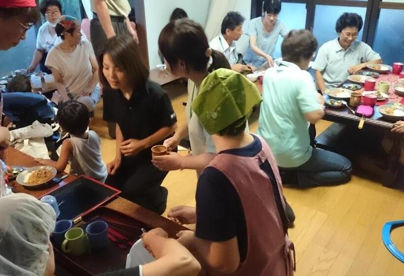 Pensió Guest House Minna No Ie