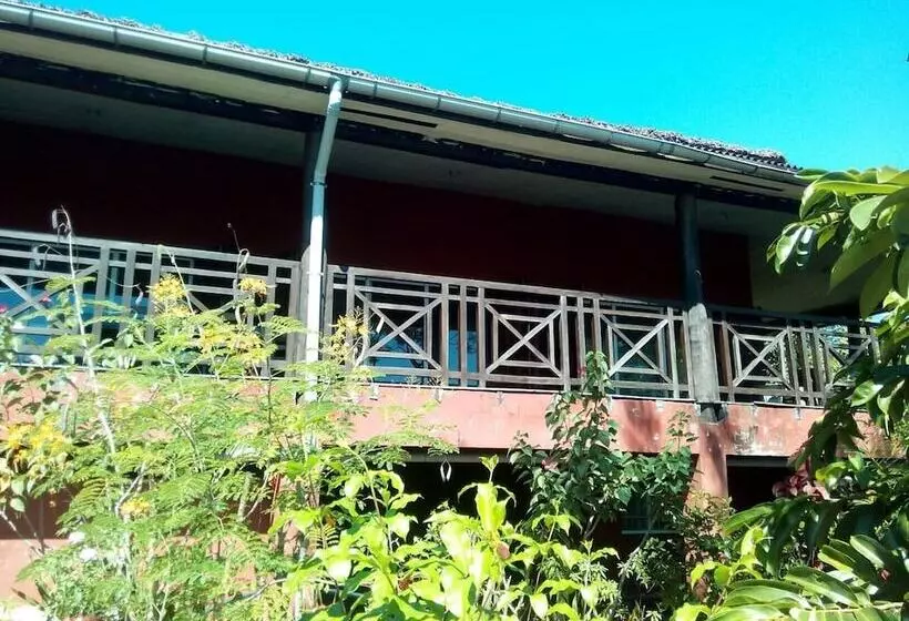 هاستل Zara Village