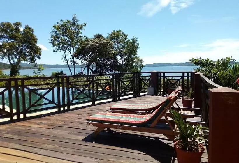 هاستل Zara Village