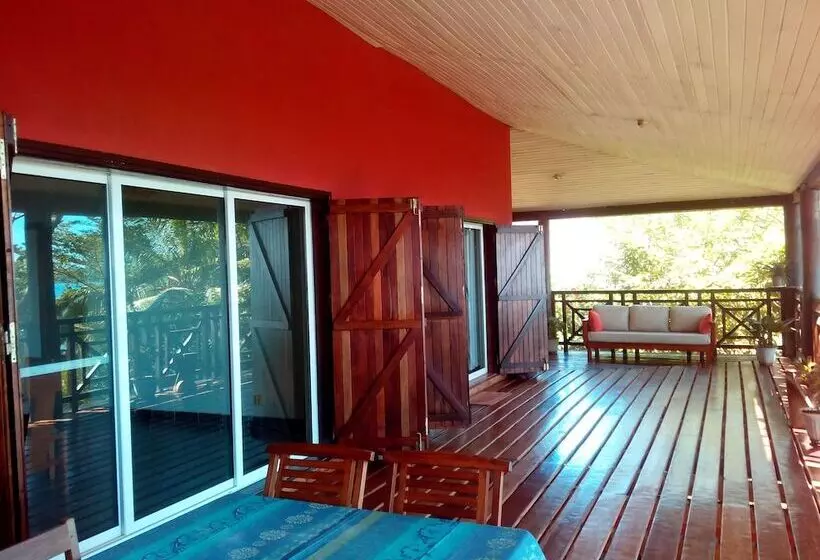 هاستل Zara Village