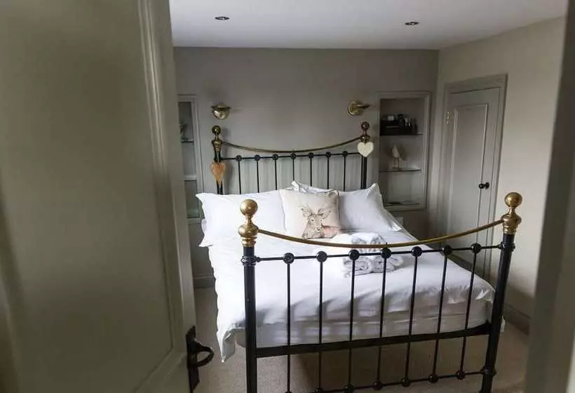 The White Hart B&b