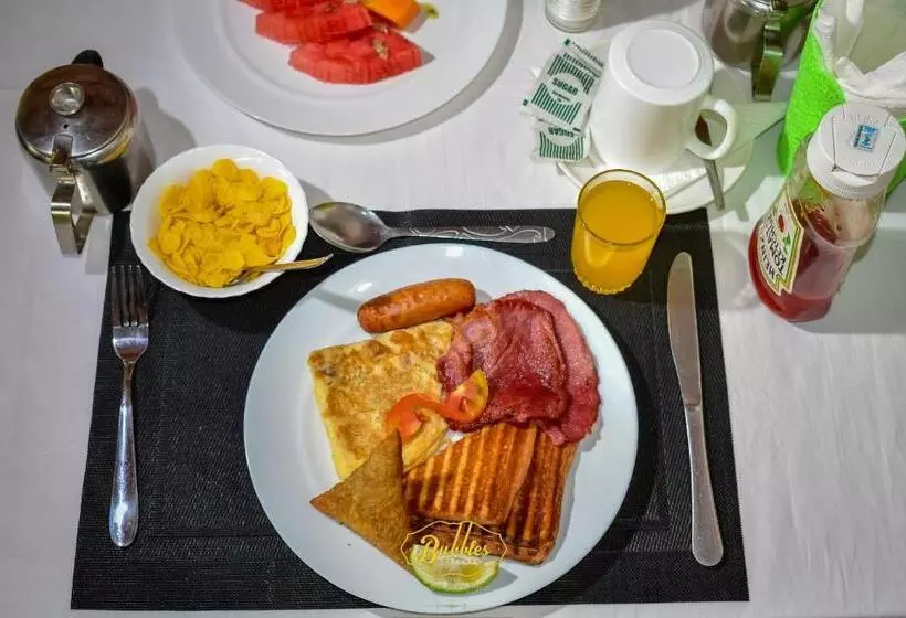 استراحتگاه Bubbles Hotel Thika