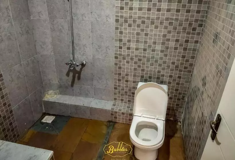 استراحتگاه Bubbles Hotel Thika