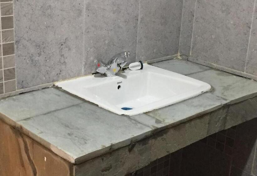 استراحتگاه Bubbles Hotel Thika