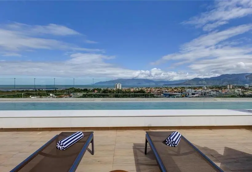 ホテル Hampton By Hilton Caraguatatuba Serramar