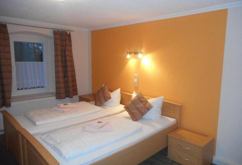 Gaststätte & Pension Jägerwäldchen