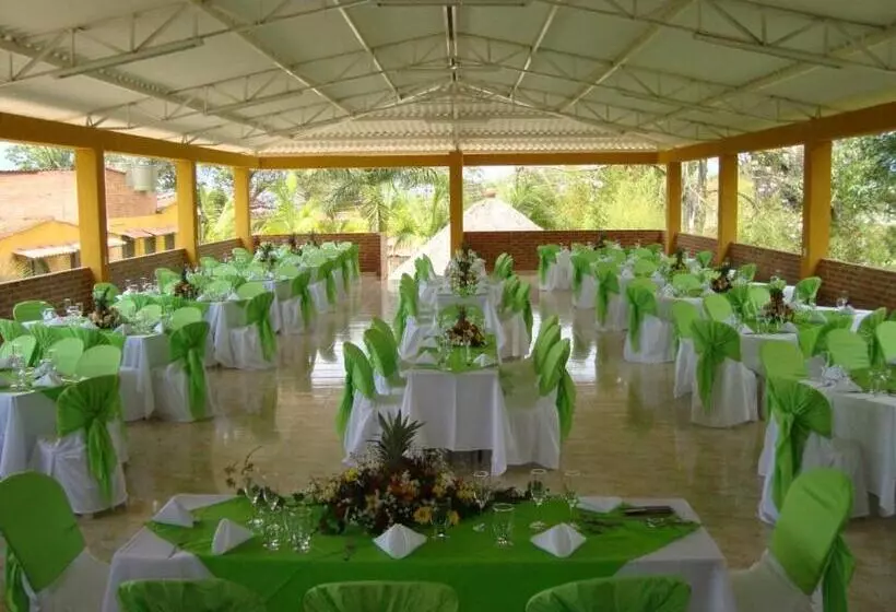 ホテル Bed And Breakfast Campestre El Estoril